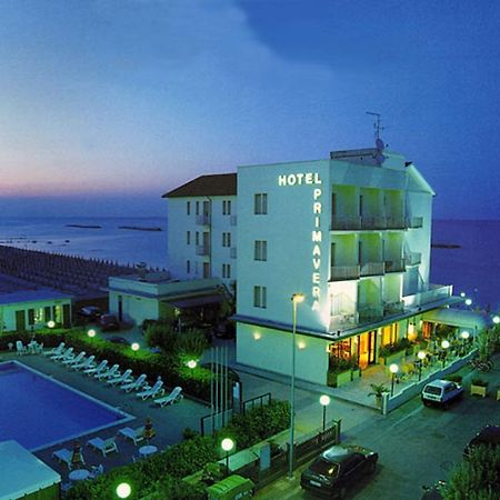 Hotel Primavera Sul Mare Лидо ди Савио Екстериор снимка