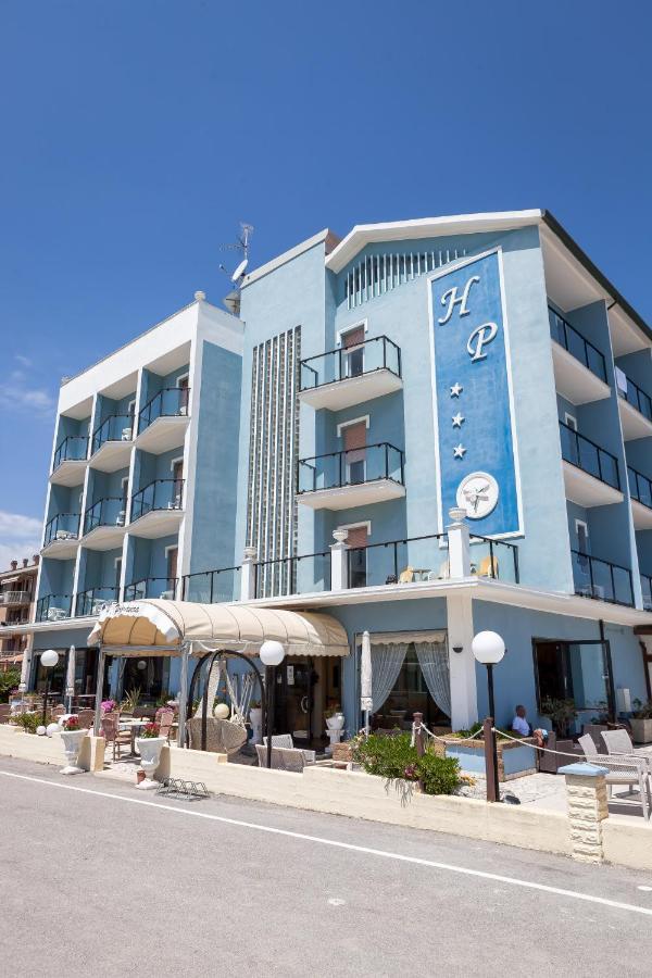 Hotel Primavera Sul Mare Лидо ди Савио Екстериор снимка