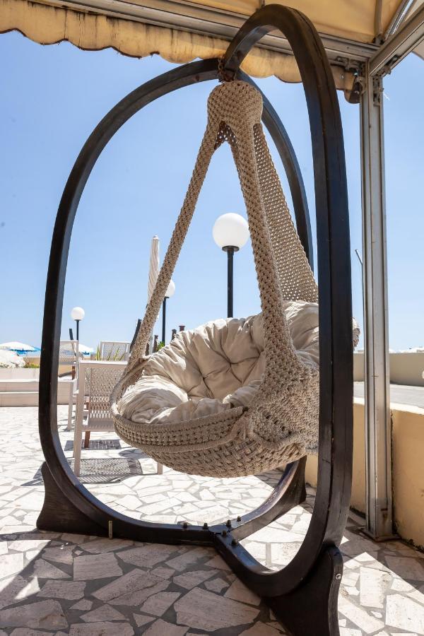Hotel Primavera Sul Mare Лидо ди Савио Екстериор снимка