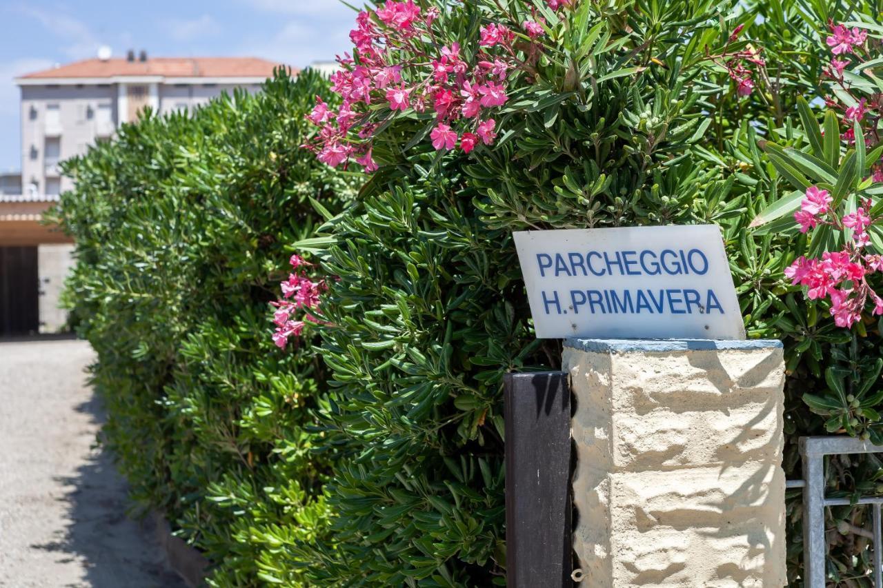 Hotel Primavera Sul Mare Лидо ди Савио Екстериор снимка